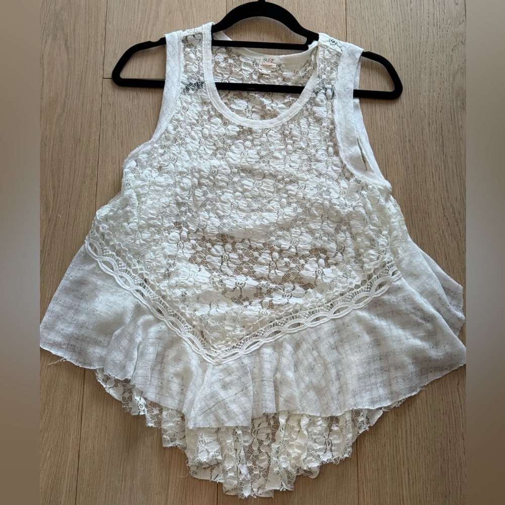 Surf Gypsy White Lace Boho Tank Open Back Ruffle Hem Festival Top Size M